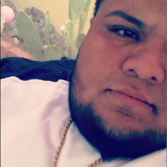 Profile Picture of Jesse Servin (@servin_jesse) on Poshmark