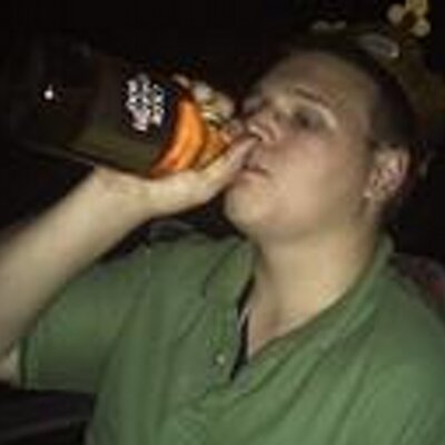 Profile Picture of Sean Wozniak (@WozDoesItBest) on Twitter