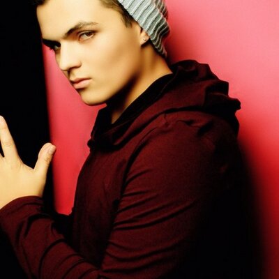 Profile Picture of Alejandro Botero (@AlejoBotero8) on Twitter