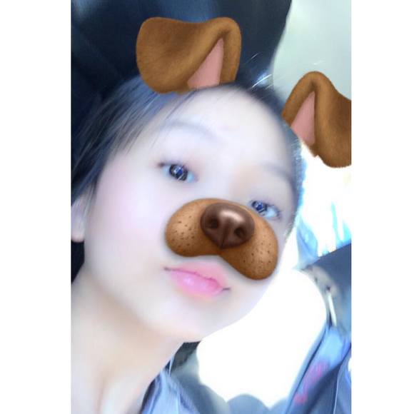 Profile Picture of Manida Lee (@dedelee2009) on Poshmark