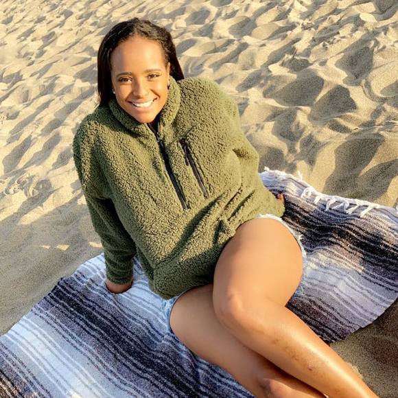 Profile Picture of Luwam Misgun (@luwammisgun1) on Poshmark