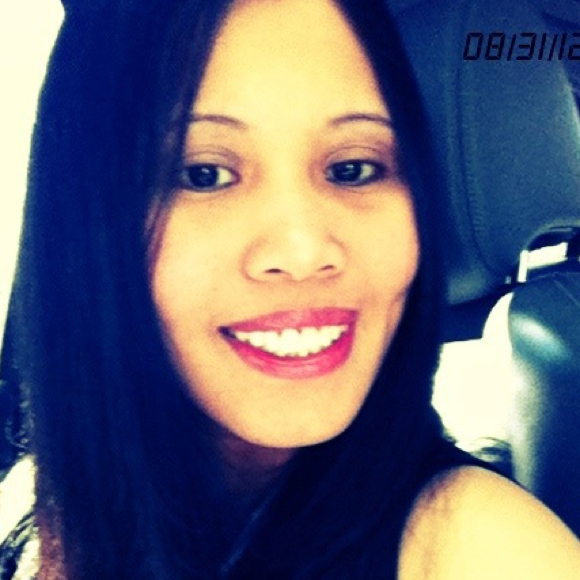 Profile Picture of Chona Nguyen (@kcrisse) on Poshmark