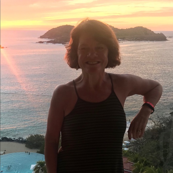 Profile Picture of Patti Keefer (@pakeefer) on Poshmark