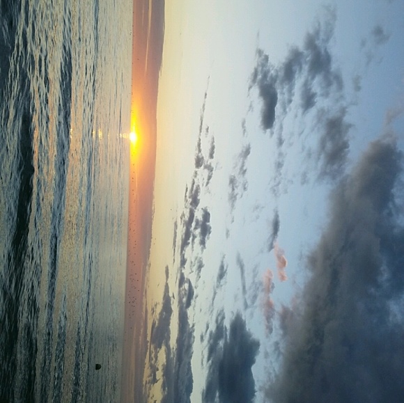 Profile Picture of Cammi Cammi (@cammi22) on Poshmark