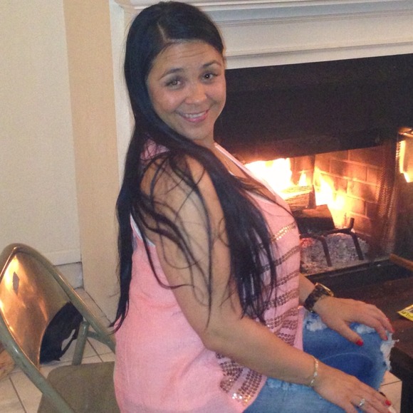 Profile Picture of Stacy Omelianoff (@dgizzal) on Poshmark