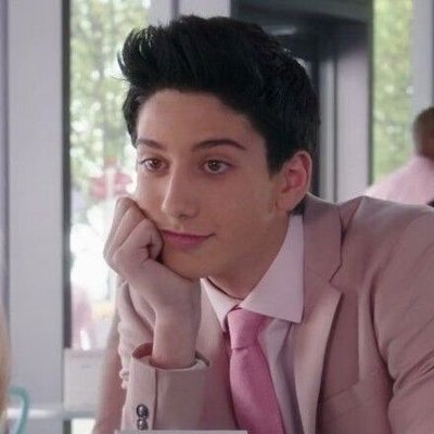 Profile Picture of G ♡'s Milo | STREAM GIRLFRIENDS (@cprbyns) on Twitter