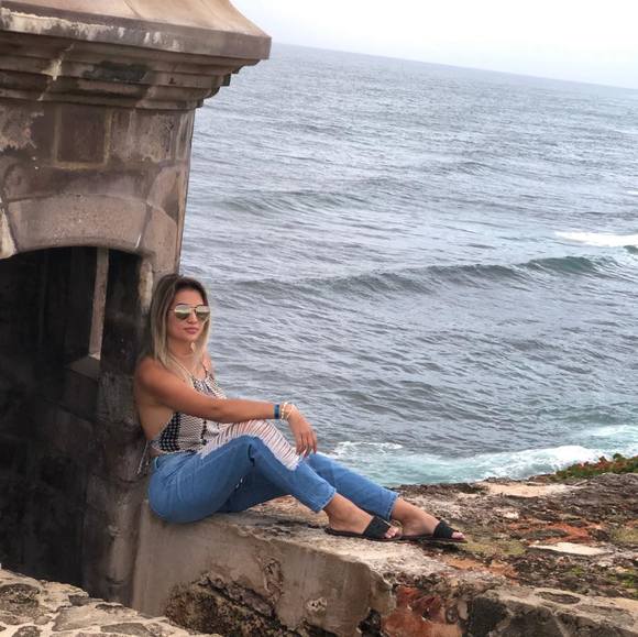 Profile Picture of Angela Correal (@c0l0mbianita07) on Poshmark