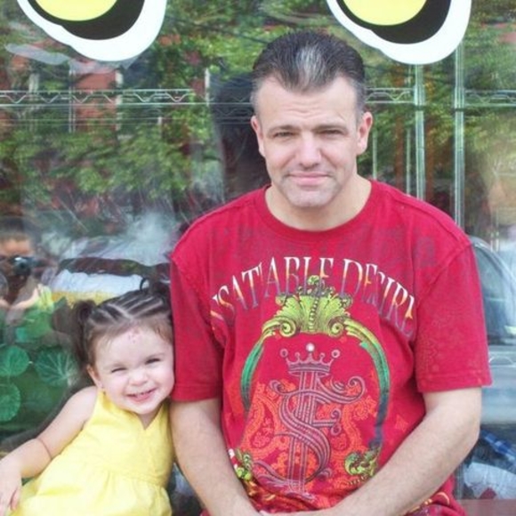 Profile Picture of David Fetzik (@fetzikd) on Poshmark