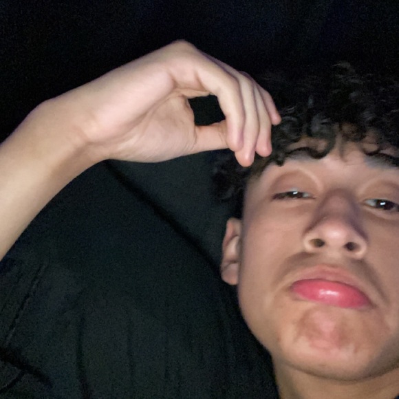 Profile Picture of Alex Oviedo (@alexoviedo0323) on Poshmark