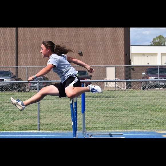 Profile Picture of Brianna Sansoucie (@brisansoucie) on Poshmark