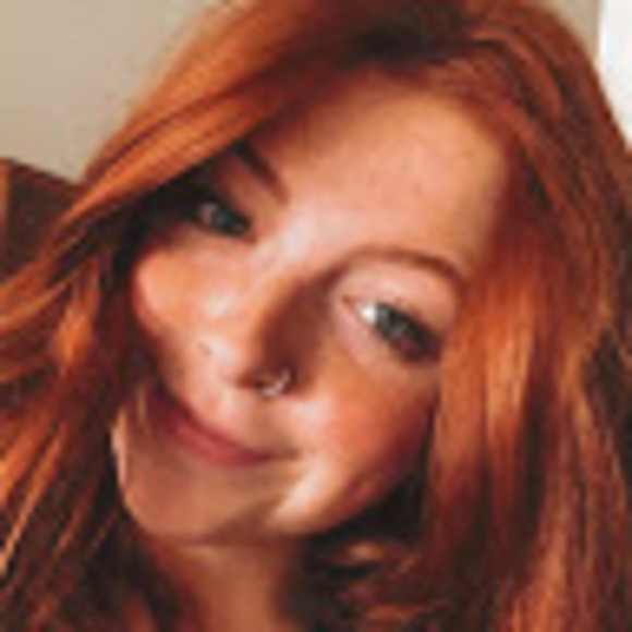 Profile Picture of Lillian Ullrich (@lillianullrich) on Poshmark
