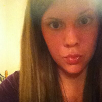 Profile Picture of Dixie Woods (@dixieReRe08) on Twitter