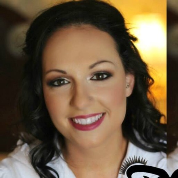 Profile Picture of Natalie Teece (@coachnatalie16) on Poshmark