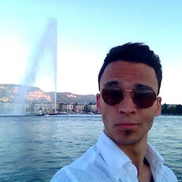 Profile Picture of Filippos Vingo (@filipposvingo) on Poshmark