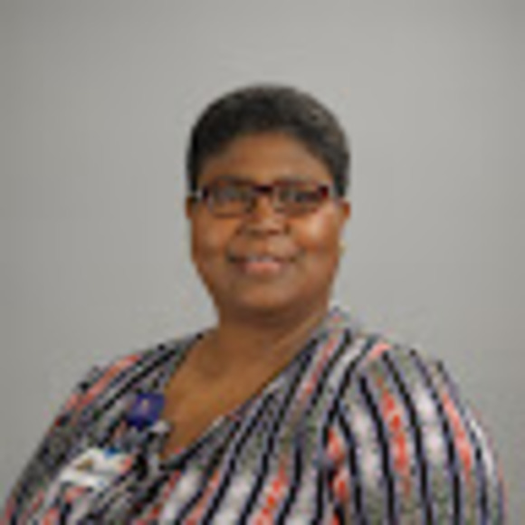 Profile Picture of Sandra Bledsoe (@sbledsoe1973) on Poshmark