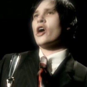 Profile Picture of Tom DeLonge Can't Find Anything (@WehrAhrYeuww) on Twitter