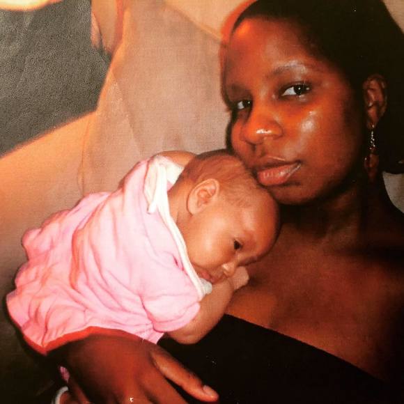 Profile Picture of Alimatu Dittmann (@bexstarr) on Poshmark