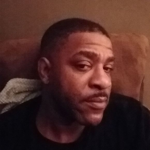 Profile Picture of Kevin Bivens (@k_bivens) on Poshmark