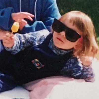 Profile Picture of Claire Ferris (@clairenferris) on Twitter