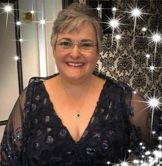 Profile Picture of Daniela Burleigh (@danielleb1965) on Poshmark