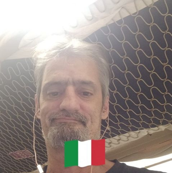 Profile Picture of Floyd Johnston (@floydjohnston) on Poshmark