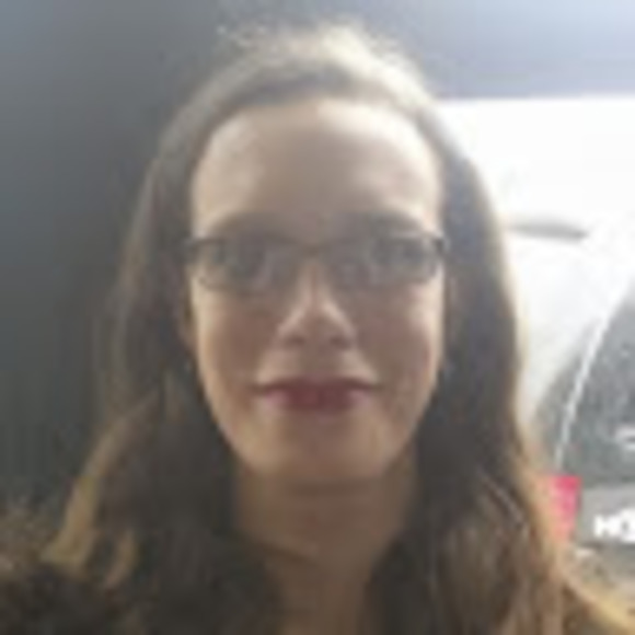 Profile Picture of Erika Sandstrom (@erikasandstrom) on Poshmark