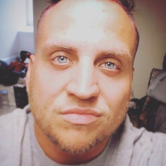 Alex Fitzmaurice - Poshmark Profile Picture of Alex Fitzmaurice (@afitz1888) on Poshmark