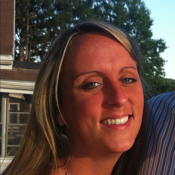 Profile Picture of Meaghan Mccabe (@mmccabe710) on Poshmark