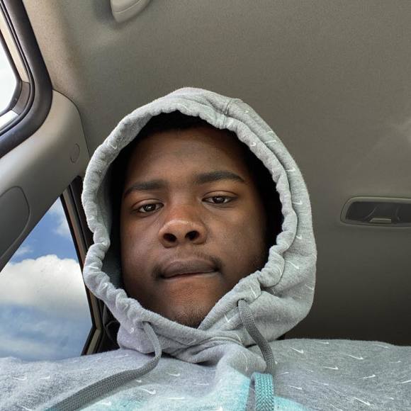 Profile Picture of Albert Hall jr. (@alberty_aj) on Poshmark