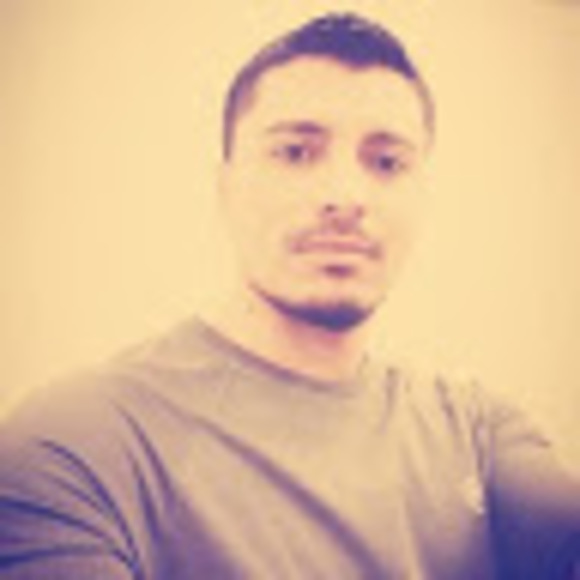 Profile Picture of Felix Chavez (@felixchavez414) on Poshmark