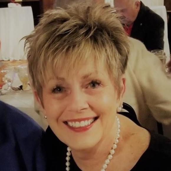 Profile Picture of Debbie Horkey (@debhorkey) on Poshmark