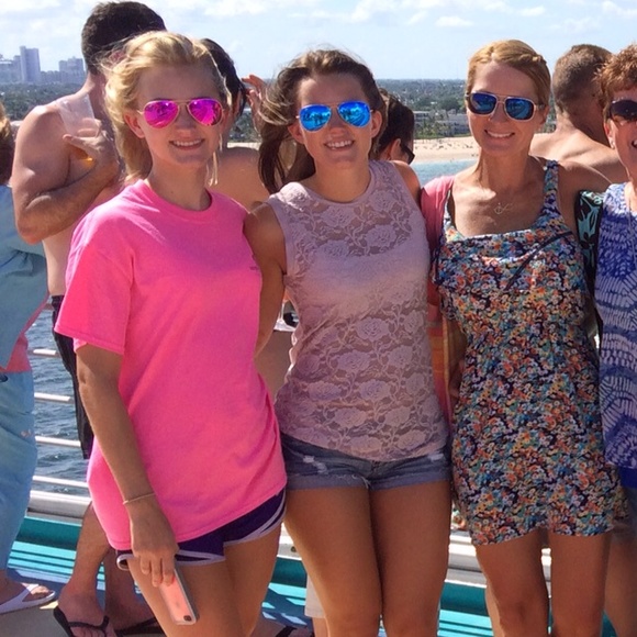 Profile Picture of Meg Dubsky (@megadee222) on Poshmark