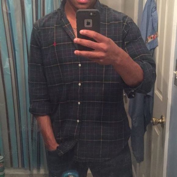 Profile Picture of Darryl Sawyer (@darrylsaw0) on Poshmark
