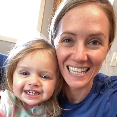 Profile Picture of Rachel Thomsen (@rachthomsen) on Twitter