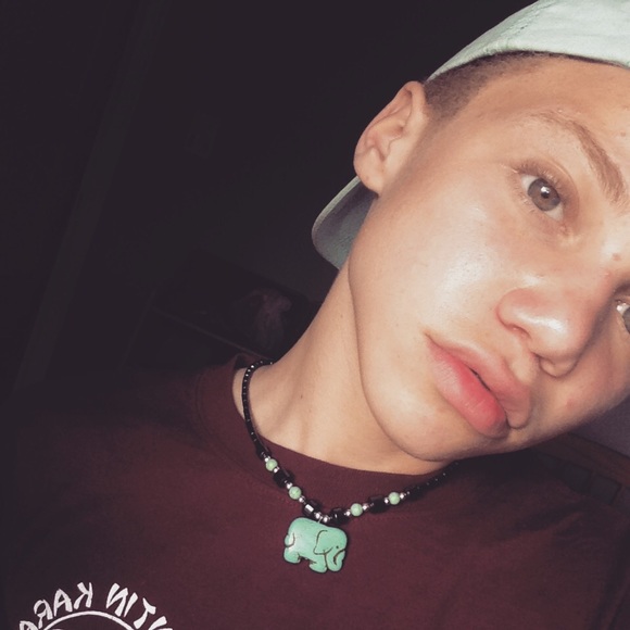 Profile Picture of Jeff Mack (@mattexblond) on Poshmark