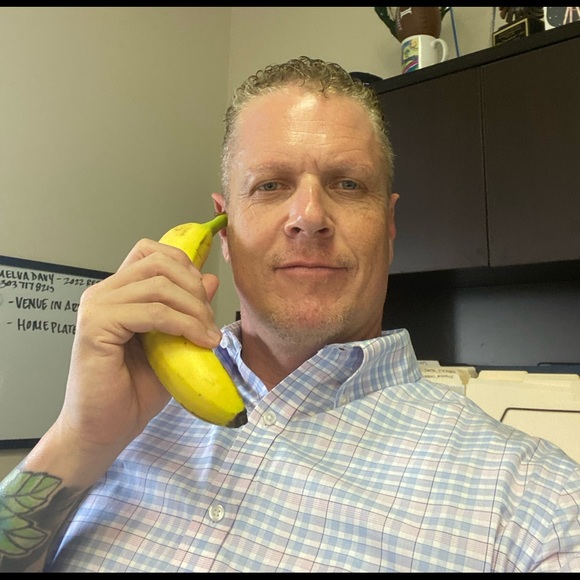 Profile Picture of Travis Little (@tj_little77) on Poshmark