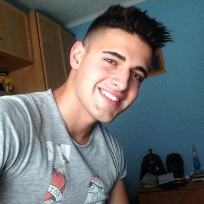 Profile Picture of Angel Herrero (@AngelHerrero17) on Twitter