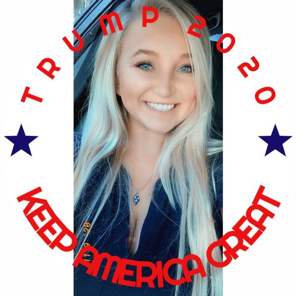 Profile Picture of Savannah Senko (@savvannahrosee) on Poshmark