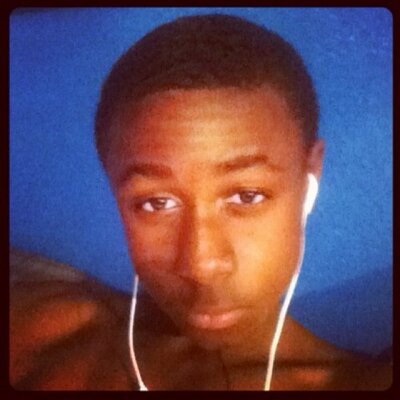 Profile Picture of Eric Broadwa (@broad_swag10) on Twitter