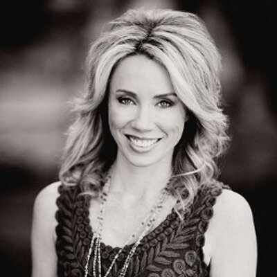 Profile Picture of Mary-Frances Hurt (@discomf) on Twitter