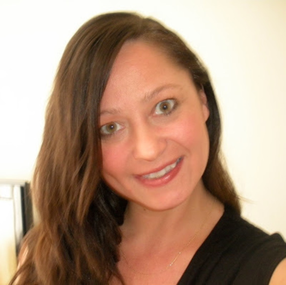 Profile Picture of Nicole Tatrow (@nicoletatrow) on Poshmark