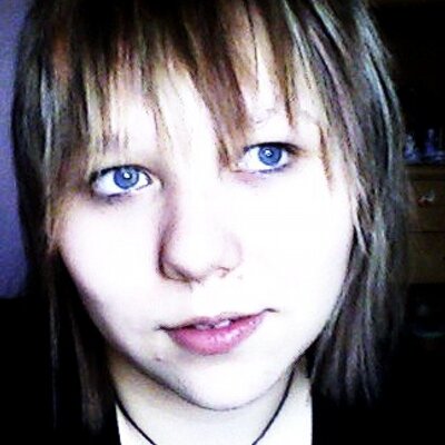 Profile Picture of Amy Lear (@Funny_Honey93) on Twitter