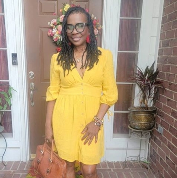 Profile Picture of Adrienne Grenade (@adriennegrenade) on Poshmark