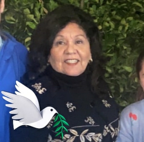Profile Picture of Rosemary Jimenez (@rosemaryjime725) on Poshmark