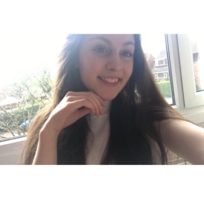 Profile Picture of Amelia Dean (@ameliadean_) on Twitter