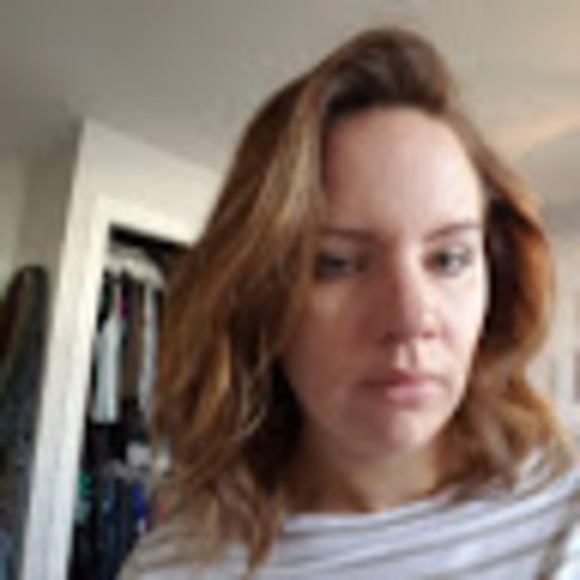 Profile Picture of Leah Lamb (@leahlamb29) on Poshmark