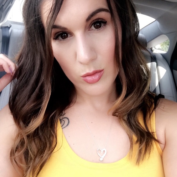 Profile Picture of Chelsea Kopcik (@ckopcik528) on Poshmark