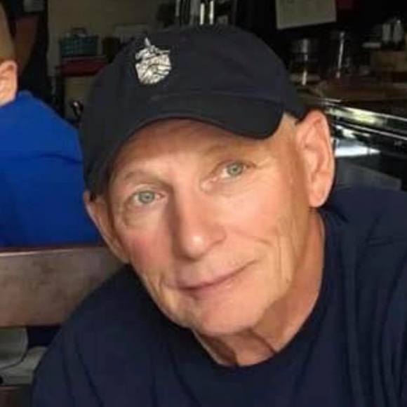 Profile Picture of Paul Vierschilling (@pvierschilling) on Poshmark