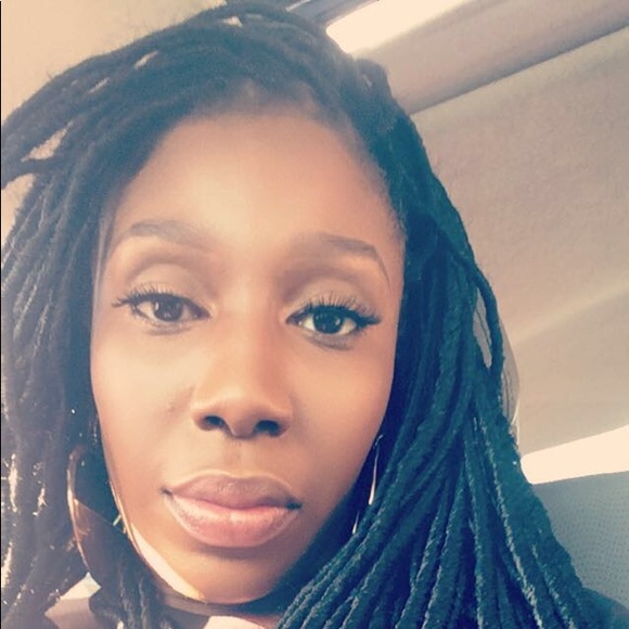 Profile Picture of Jamie Mclendon (@fab2u) on Poshmark