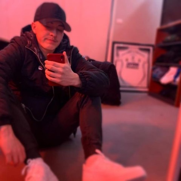 Profile Picture of Carlos Macedo (@carlosmacedo104) on Poshmark